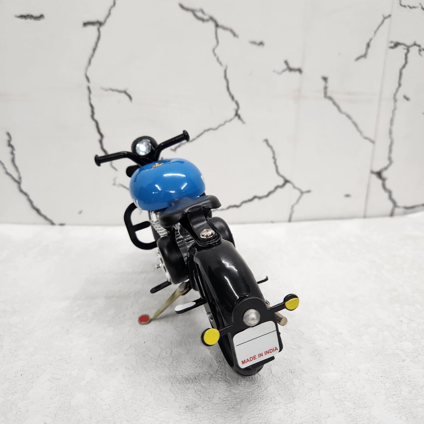 Royal Diecast Metal Bike (Size: 20 cm)