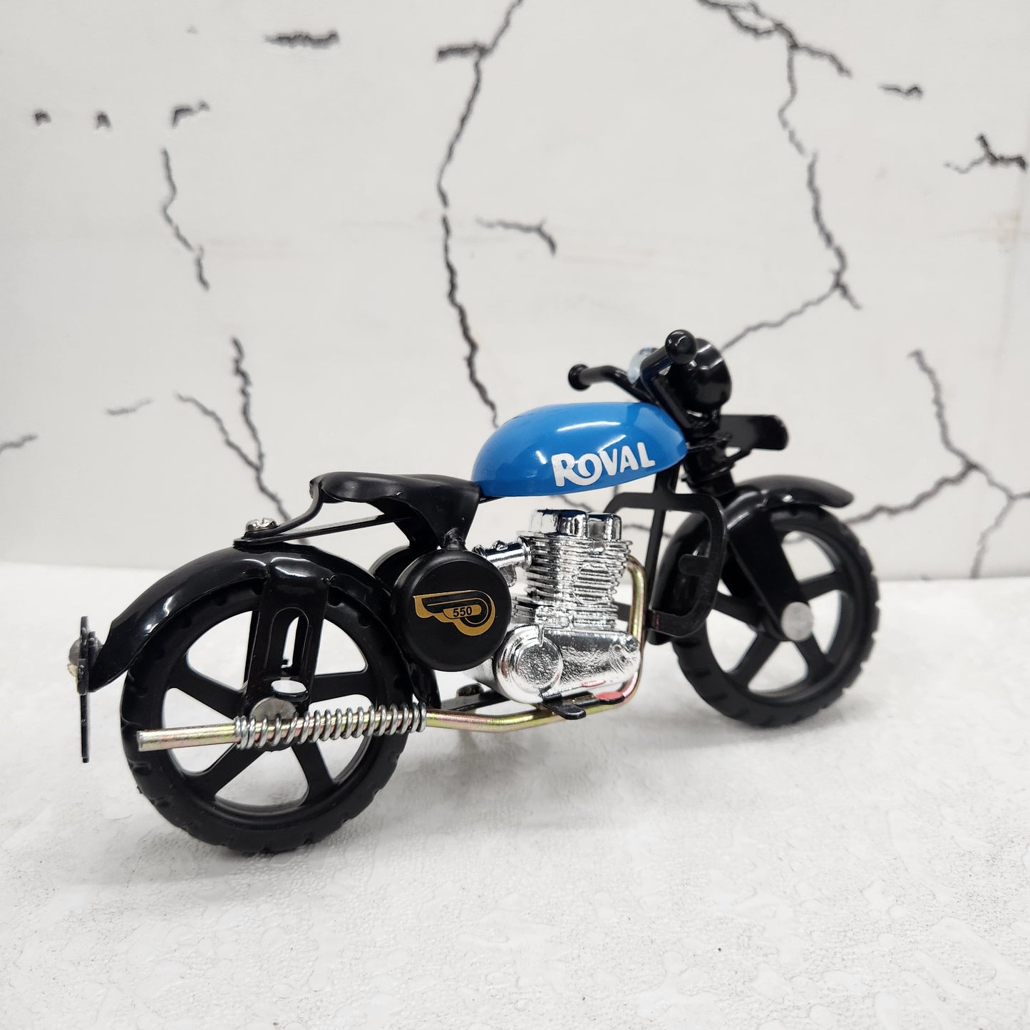 Royal Diecast Metal Bike (Size: 20 cm)